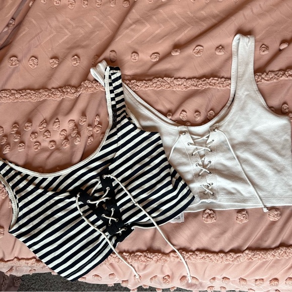 Bundle of two skater crop tops - Picture 2 of 3
